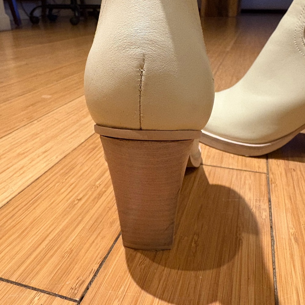 Dolce Vita Cream Heeled Boots - Picture 5 of 11